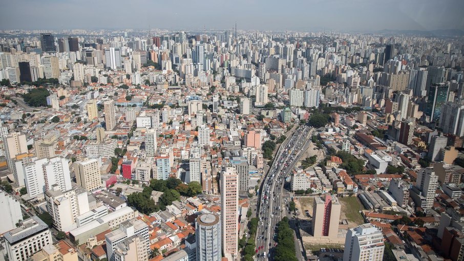 Vista aérea de São Paulo, cidade mais populosa do país.