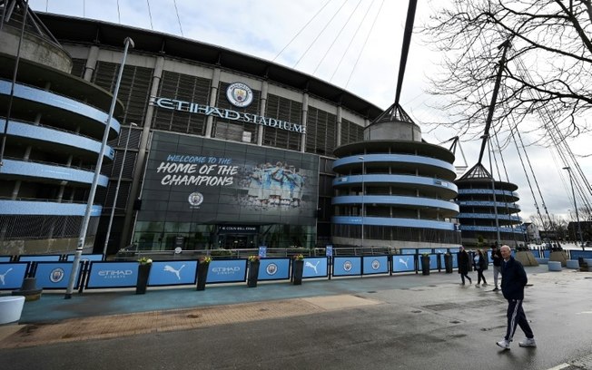 Fachada do Etihad Stadium, casa do Manchester City