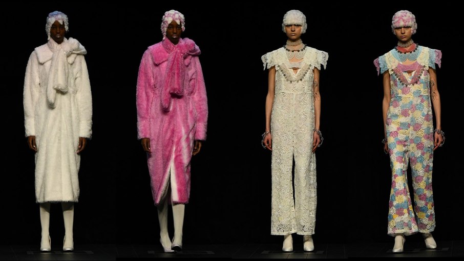 Peças da Anrealage mudam de cor na passarela do Paris Fashion Week