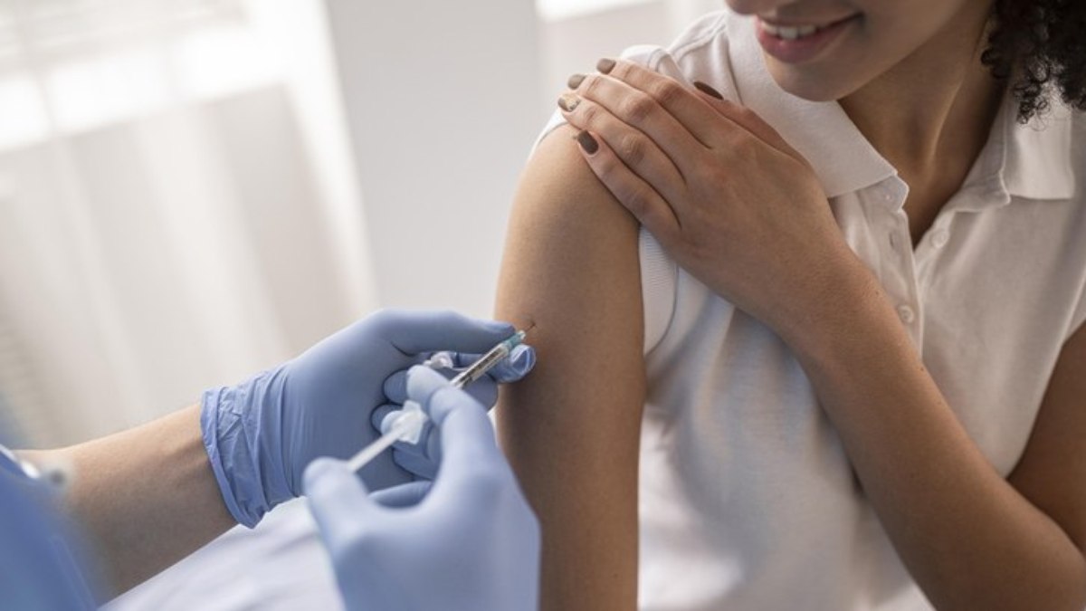 Vacinação é uma das formas de prevenção de doenças sazonais Vacinação é uma das formas de prevenção de doenças sazonais