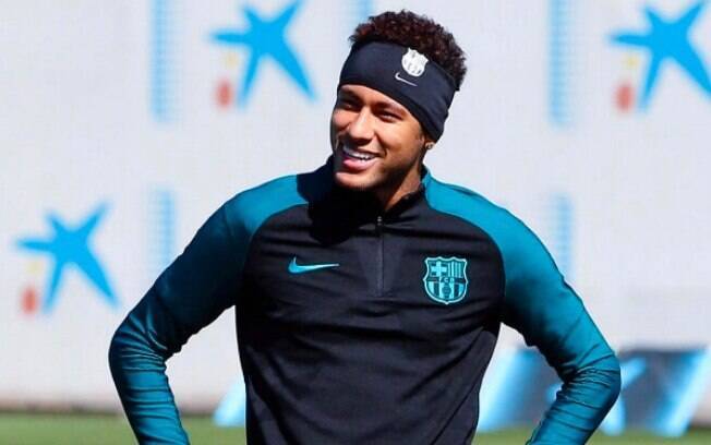 Neymar tem motivos para sorrir no Barcelona: é decisivo em campo e super valorizado