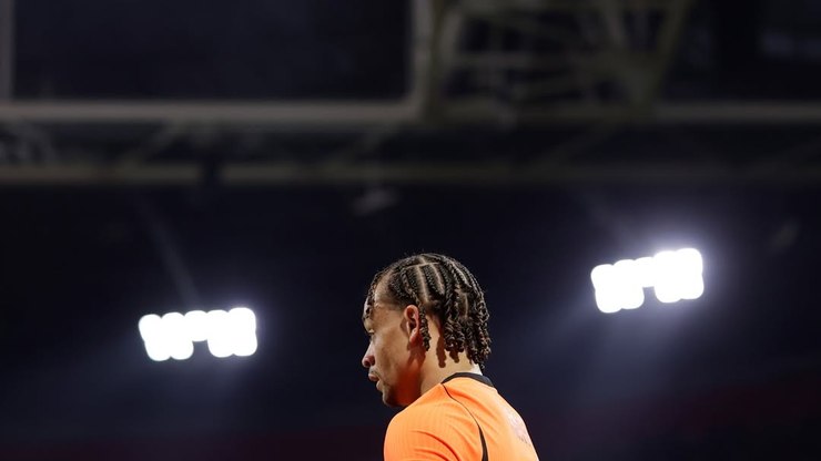 Astro da Holanda sofre grave lesão e está fora da Copa do Mundo