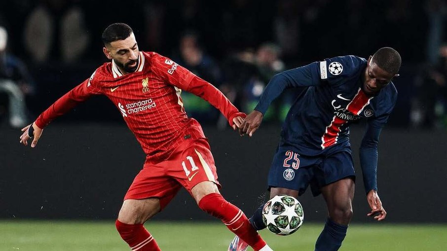 Liverpool e PSG se enfrentam nesta terça-feira (11) Liverpool e PSG se enfrentam nesta terça-feira (11)