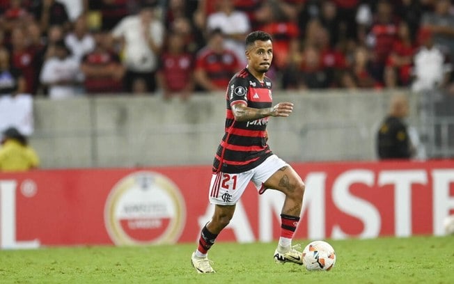 Allan em campo pelo Flamengo