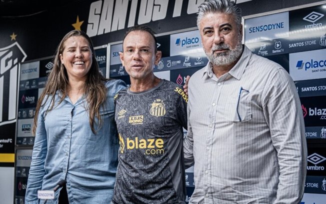 Kleiton Lima pede desligamento do comando técnico do Santos