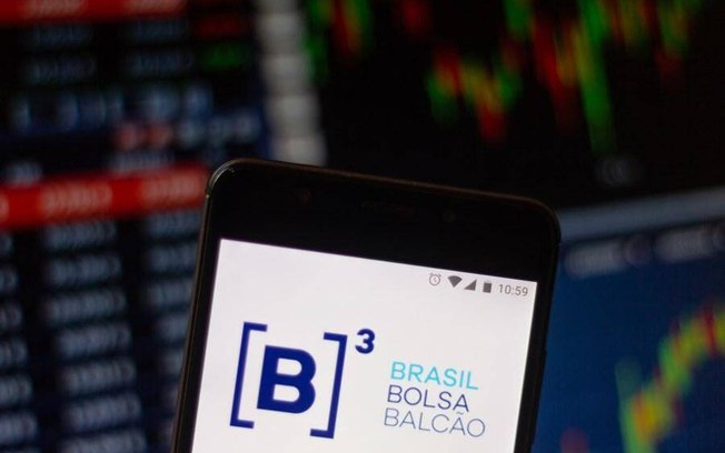 Ibovespa renova recorde e fecha em 134 mil pontos