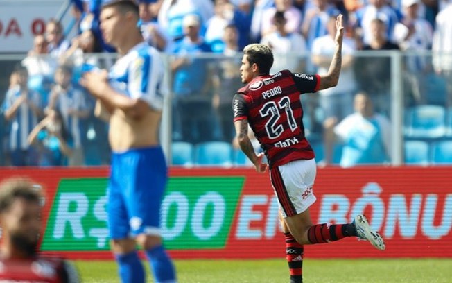 Pedro marcou ou deu assistência em todos os jogos que foi titular sob o comando de Dorival no Flamengo