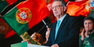 Seguro derrota extrema direita e é eleito presidente de Portugal