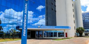STF valida fator previdenciário em aposentadorias de transição