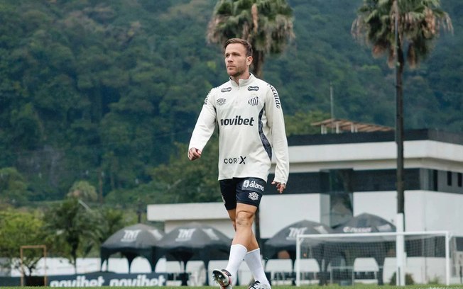 Sequência de jogos exige atenção à condição física de Lucas Veríssimo, Luan Peres e Willian Arão Sequência de jogos exige atenção à condição física de Lucas Veríssimo, Luan Peres e Willian Arão