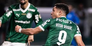 United prepara proposta de mais de R$ 300 milhões por Vitor Roque