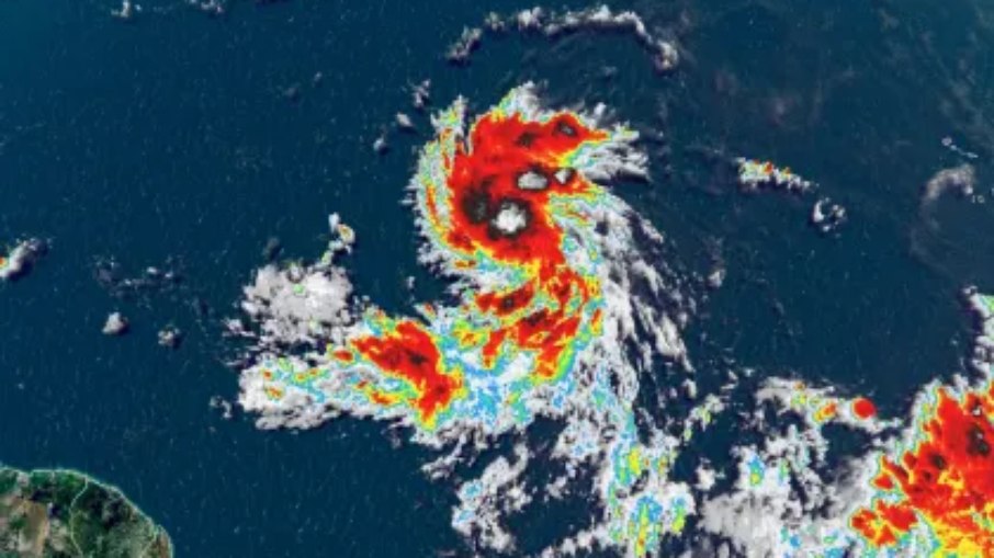 Tempestade tropical Lee, que está avançando para o Caribe