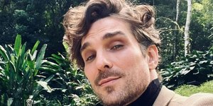 Ator admite que precisou implorar para voltar às novelas da Globo