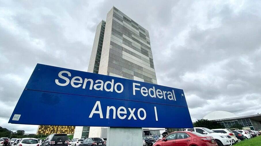 Comissão do Senado aprova crédito de R$ 85,7 bi para Auxílio Brasil até 2023