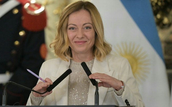 Primeira-ministra italiana, Giorgia Meloni, em 20 de novembro de 2024, em Buenos Aires