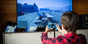 Jogos para as férias garantem diversão solo ou em grupo no PS5