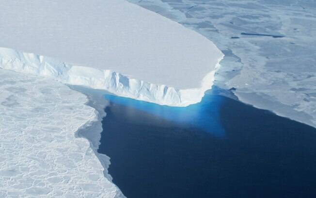 Na pesquisa sobre o derretimento das geleiras%2C os pesquisadores usaram o Glaciar Thwaites como referência