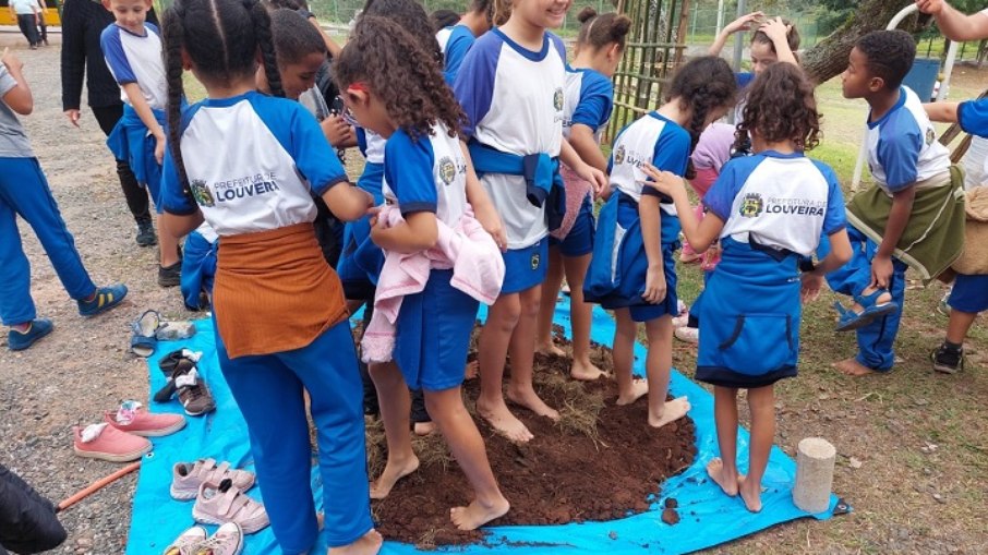 Estudantes participam de oficina em Louveira Estudantes participam de oficina em Louveira