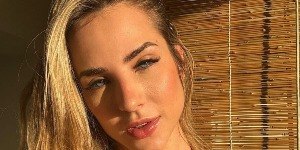 Gabi Martins revela ter descoberto traições pela mídia: 'Foi muito triste'