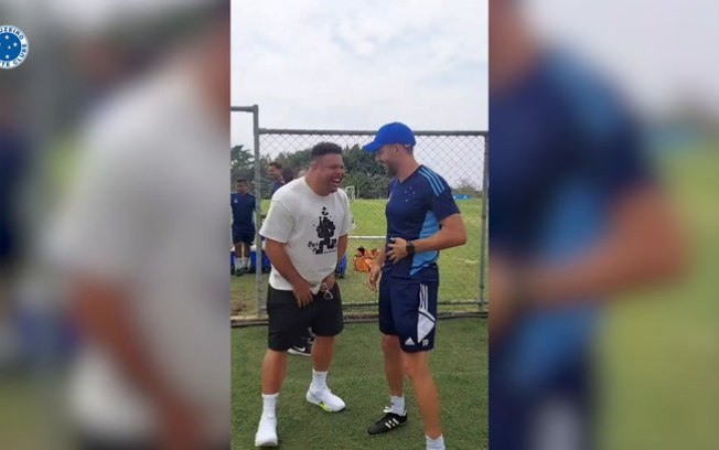 Ronaldo visita Cruzeiro na Toca da Raposa II
