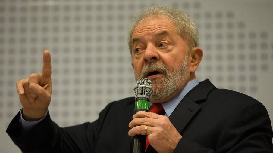  Ex-presidente Lula (PT)