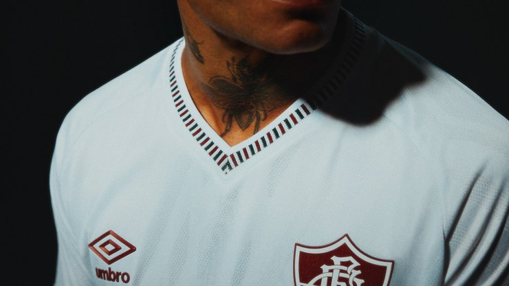 Fluminense e Umbro apresentam a nova camisa branca para 2025