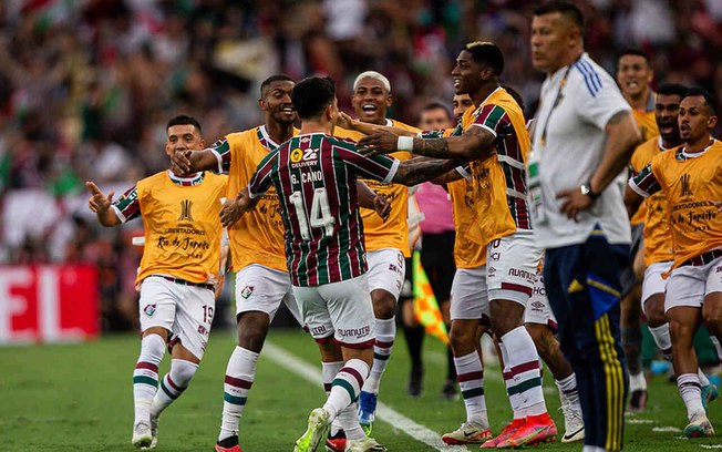 Árias participou da jogada que resultou no gol de Cano, o primeiro do Fluminense