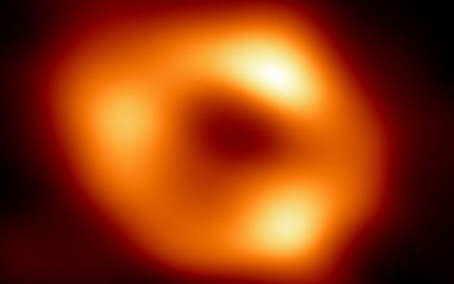 Estrela perto do buraco negro Sagitário A* pode não ser da Via Láctea