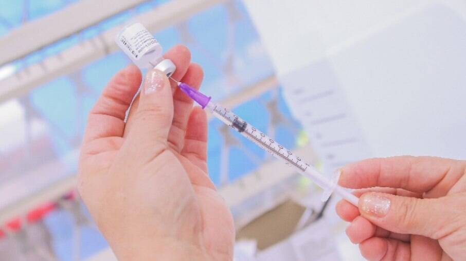 Brasil atinge 50 milhões de pessoas com vacinação completa