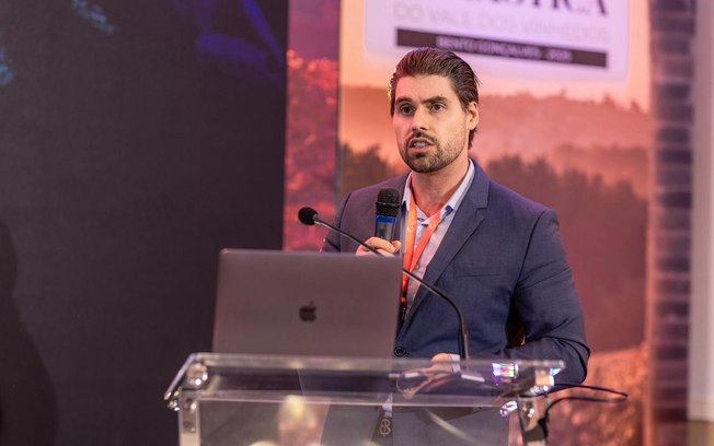 Dr. Fernando Zanol representa SC em simpósio nacional