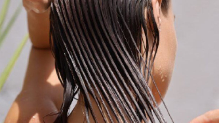 Hidratação é fundamental para os cabelos no verão 