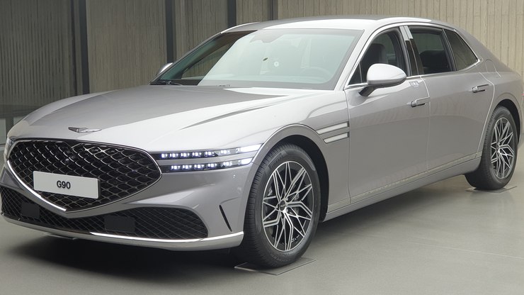 Hyundai faz recall após pintura brilhar demais e acionar frenagem