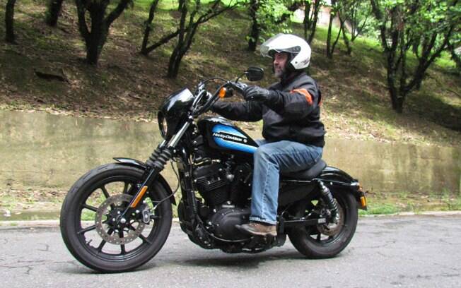 Harley-Davidson Iron 1.200 tem leveza e agilidade que surpreendem no dia a dia
