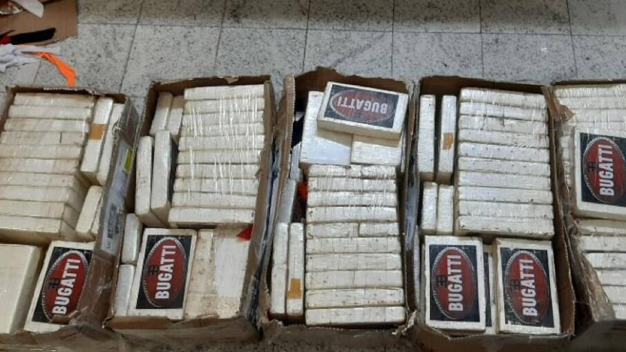 Foram apreendidos 200 kg de cocaína. Foram apreendidos 200 kg de cocaína.