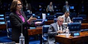 Senado suspende norma sobre aborto para menor vítima de estupro