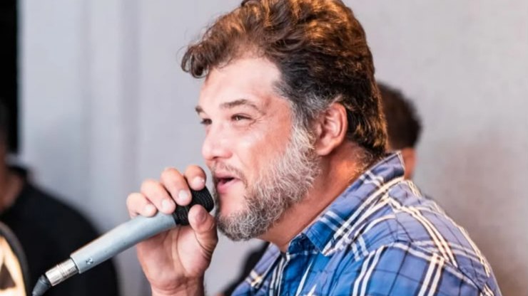 Cantor sertanejo morre aos 38 anos vítima de infarto