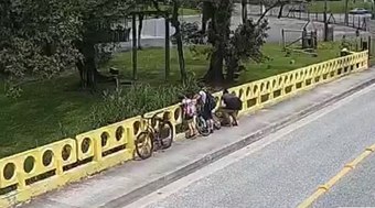 Mulher que jogou cão de ponte em Joinville é denunciada pelo MPSC