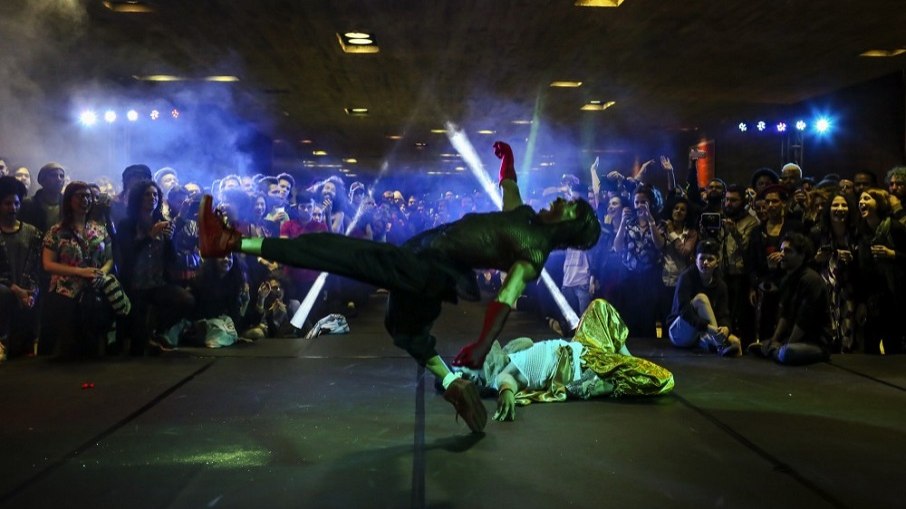 O Baile na Praça das Artes ocorre no sábado (29), em comemoração ao Dia Internacional da Dança