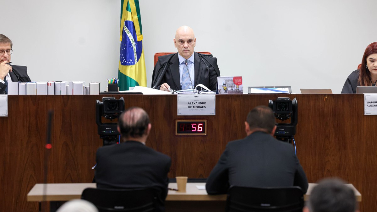 O ex-presidente Jair Bolsonaro (PL) deve ser o sexto réu a ser interrogado nesta fase do julgamento da tentativa de golpe de Estado