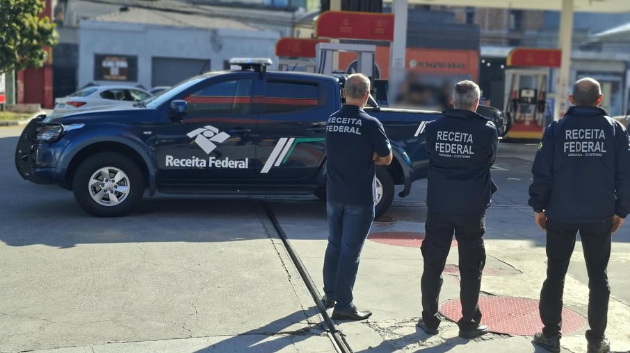 Receita Federal na Operação Bomba Oculta, em São Paulo