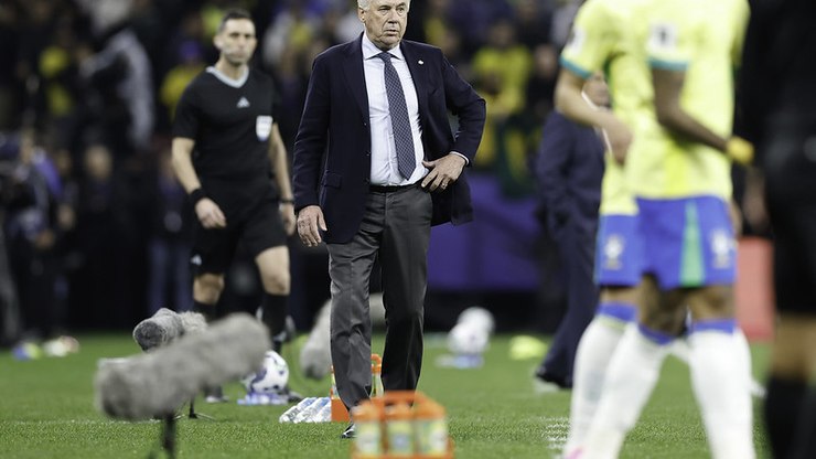 Jornalista se irrita com decisão de Ancelotti e detona técnico