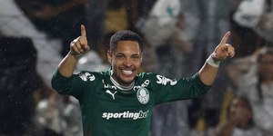 Palmeiras enfrenta Botafogo em busca da liderança; onde assistir
