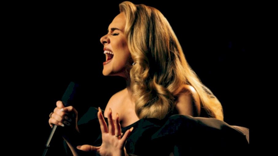 Adele continua sem interesse em realizar turnês 
