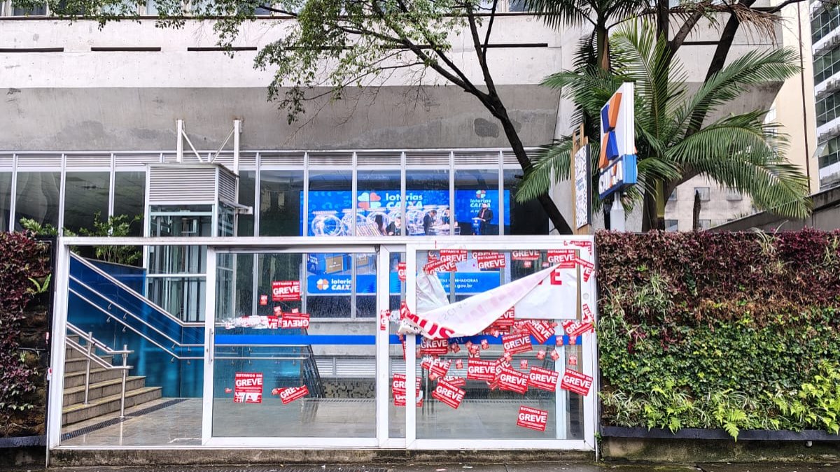 Agência da Caixa Econômica Federal na Av. Paulista (SP)