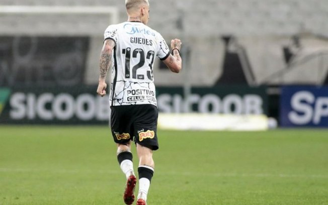Vivendo outra fase, Róger Guedes reencontrará adversário da estreia pelo Corinthians