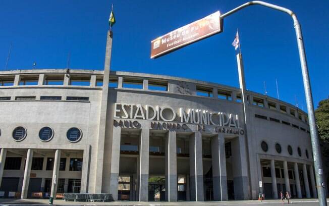 O estádio municipal do Pacaembu, em São Paulo, abriga o nosso Museu do Futebol