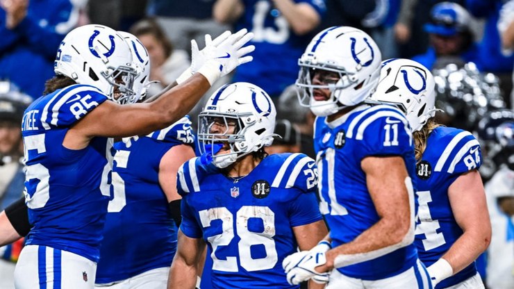 Após fracasso em NY, Daniel Jones faz Colts os melhores da NFL