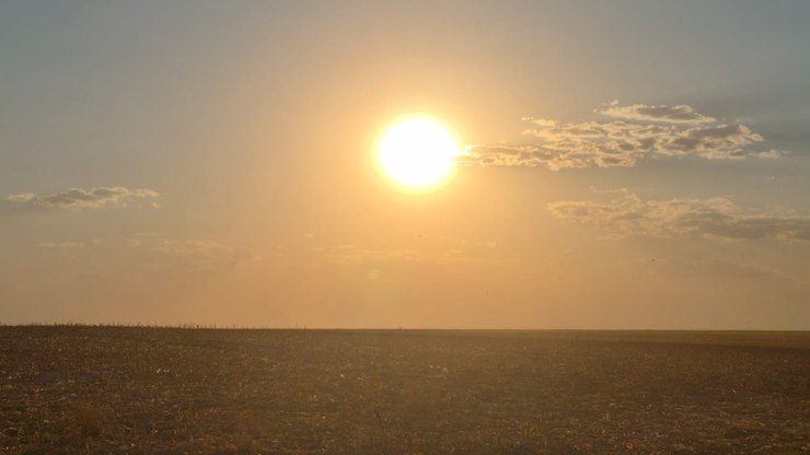 Calor e tempo seco voltam a predominar no Brasil