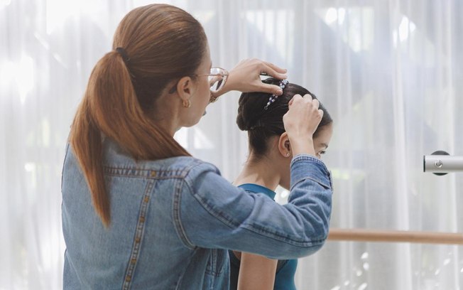 Mães deixam carreira pela formação profissional dos filhos