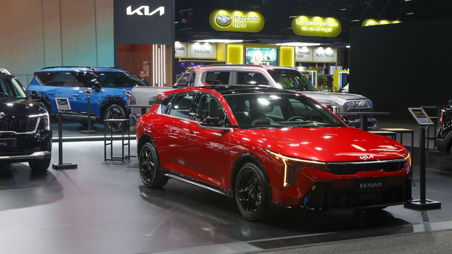 Kia K4 Hatch - Salão de SP 2025